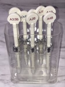 審美目的の治療に使用するレジンの写真